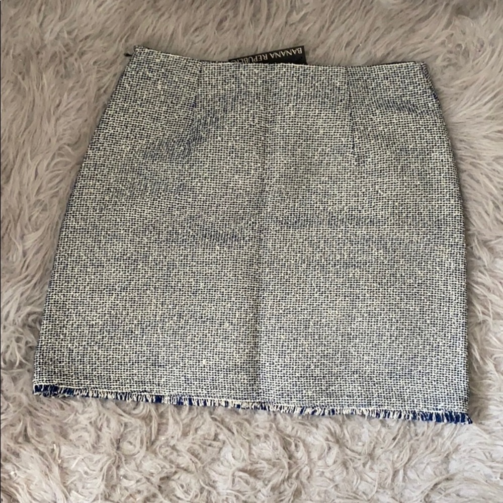 Women’s Banana Republic skirt - Picture 3 of 5